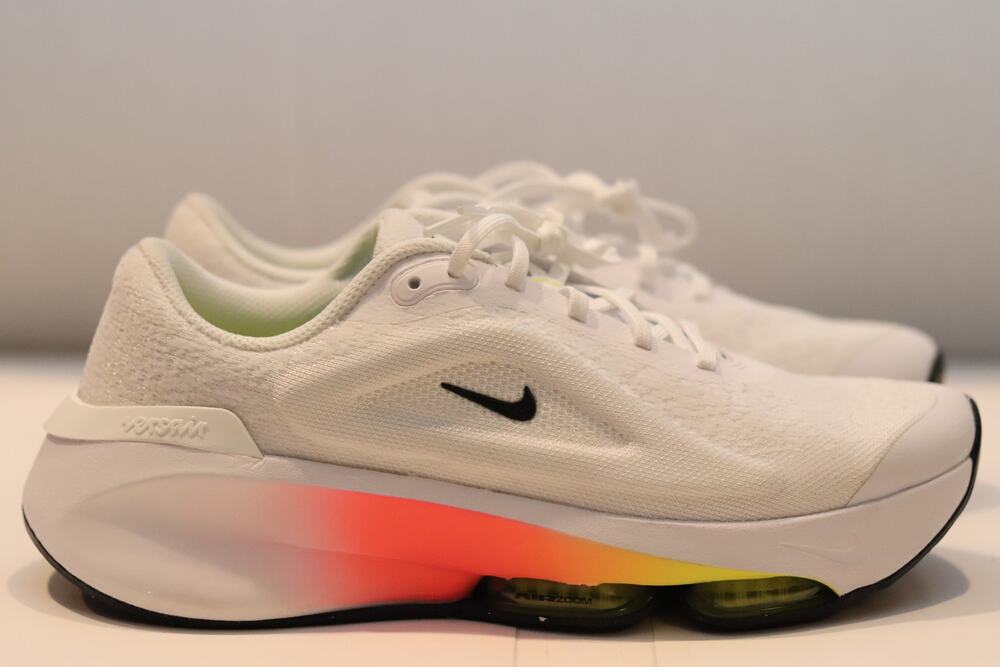 Nike Women's Versair Training sneakers Sz 9.5